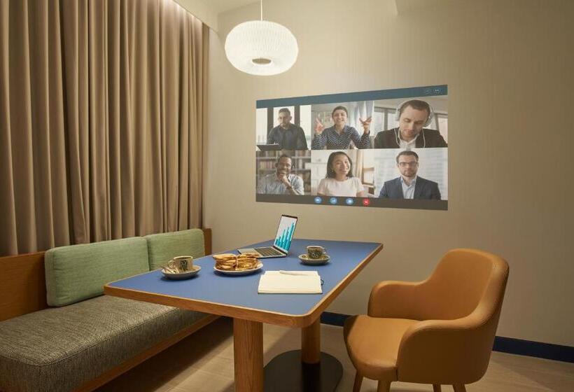 Premium Room, Citadines Raffles Place Singapore