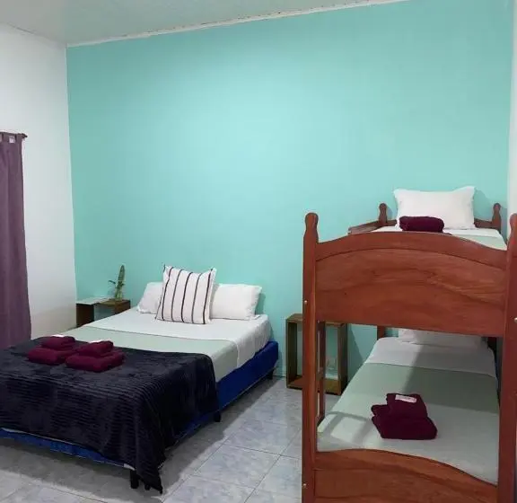 スタンダード４人部屋, Puerto Libertad   Iguazú