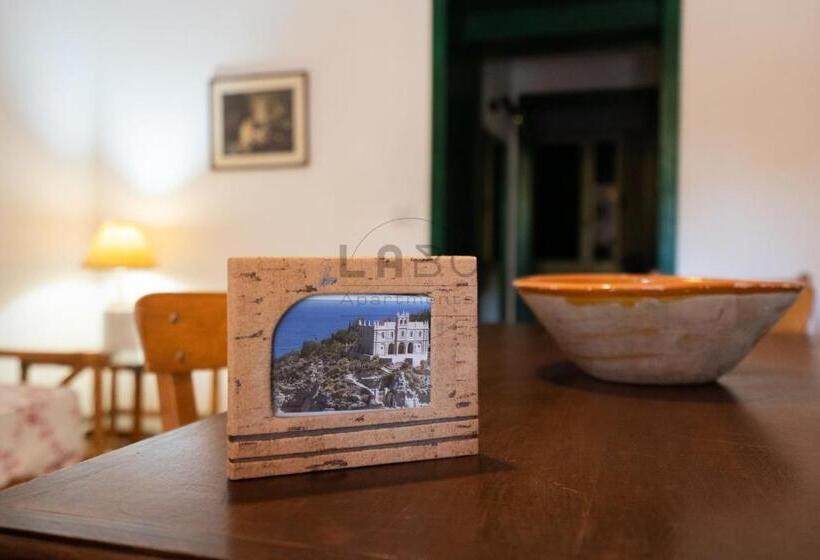 آپارتمان 1 خوابه با چشمانداز, Residenza Crivo