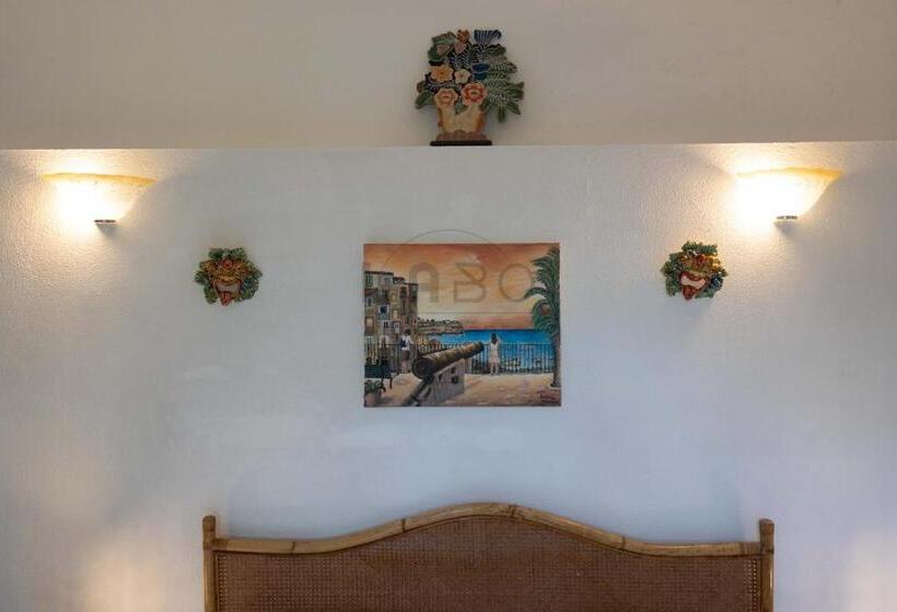 آپارتمان 1 خوابه با چشمانداز دریا, Residenza Crivo