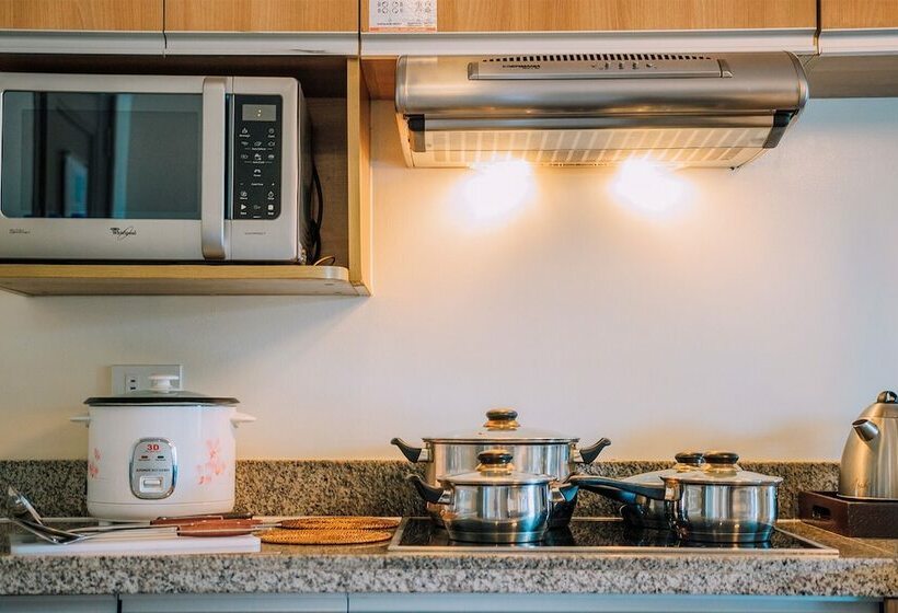 Camera Deluxe con Balcone, Azalea Residences Baguio