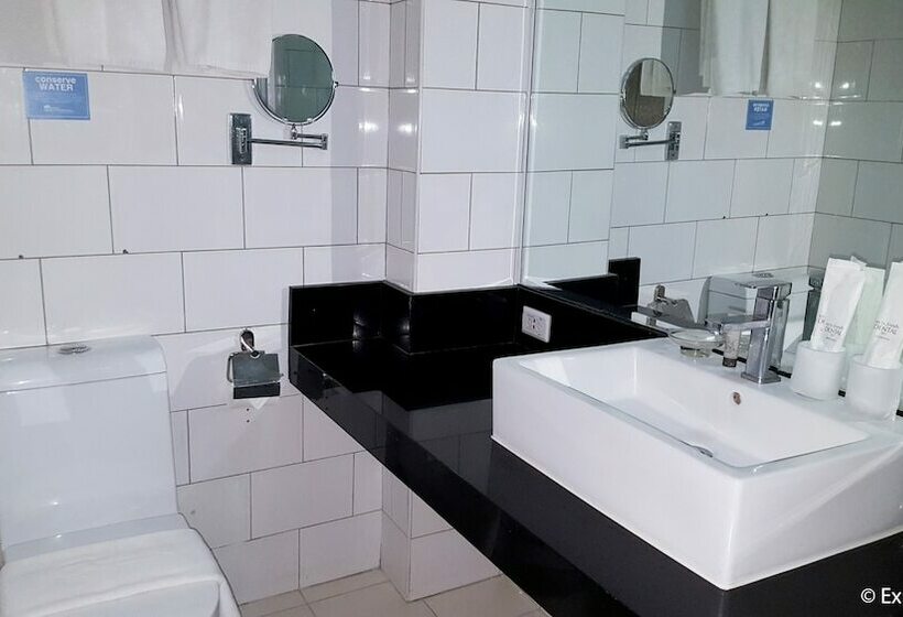 חדר דלוקס עם מרפסת, Azalea Residences Baguio