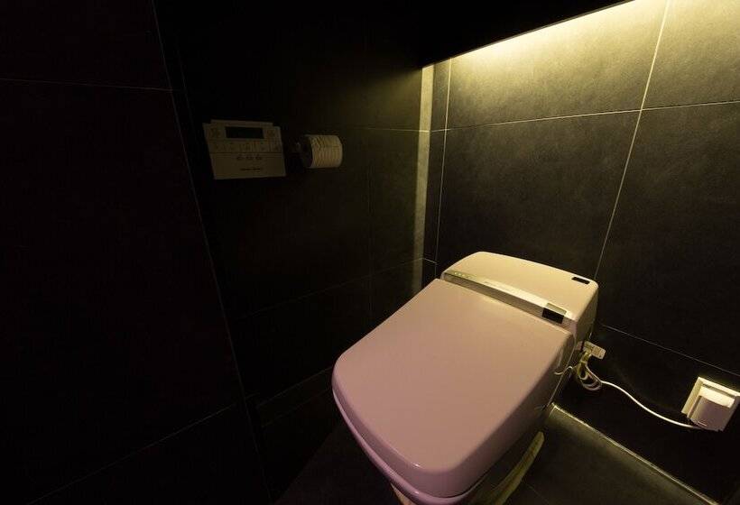 Номер Стандарт, Adlige