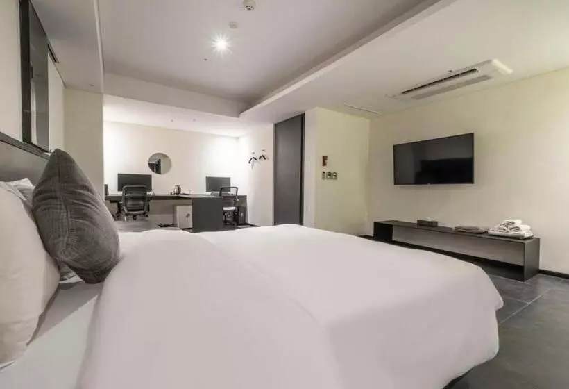 Premium Room, Adlige