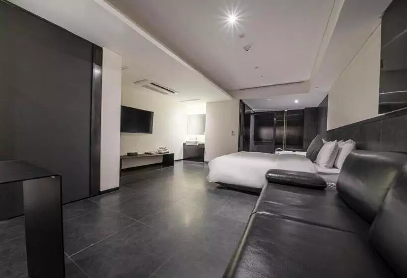 Premium Room, Adlige