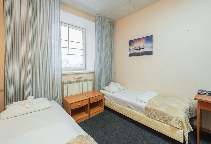 エコノミールーム, Berison Hudyakova