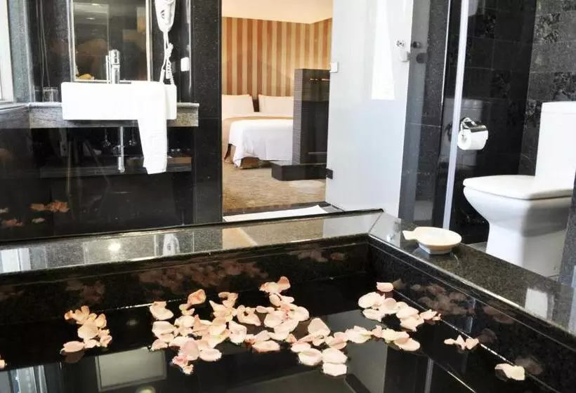 سوییت, Byeyer Hotel Hualien