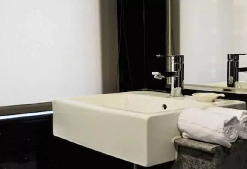 سوییت, Byeyer Hotel Hualien
