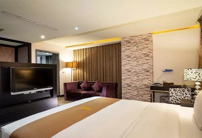 سوییت, Byeyer Hotel Hualien