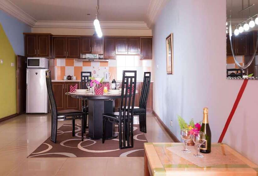 آپارتمان 2 خوابه, Calabash Apartment