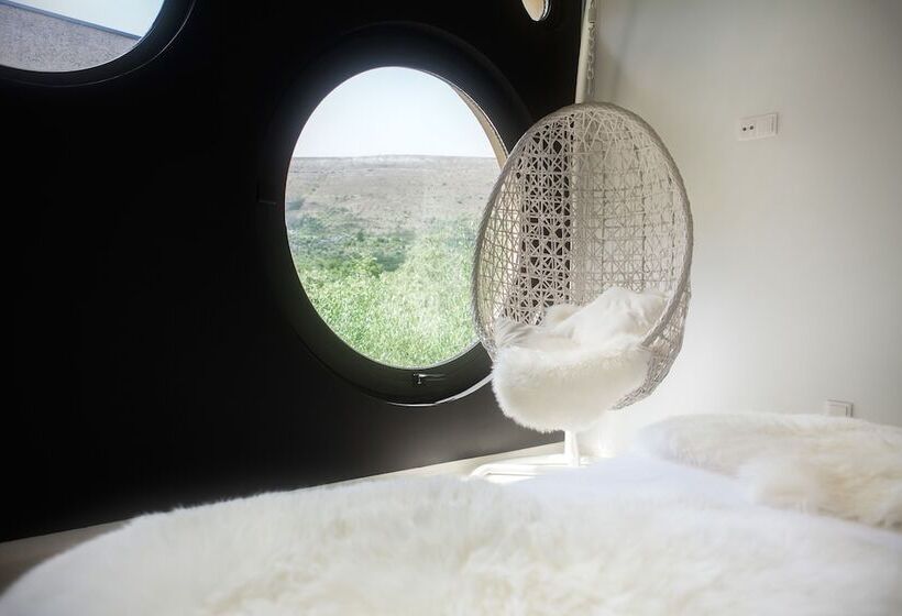 غرفة قياسية, Cooking And Nature  Emotional