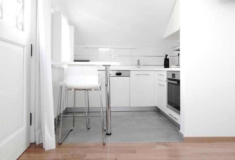 Superior studio with terrace, Divota Apartment