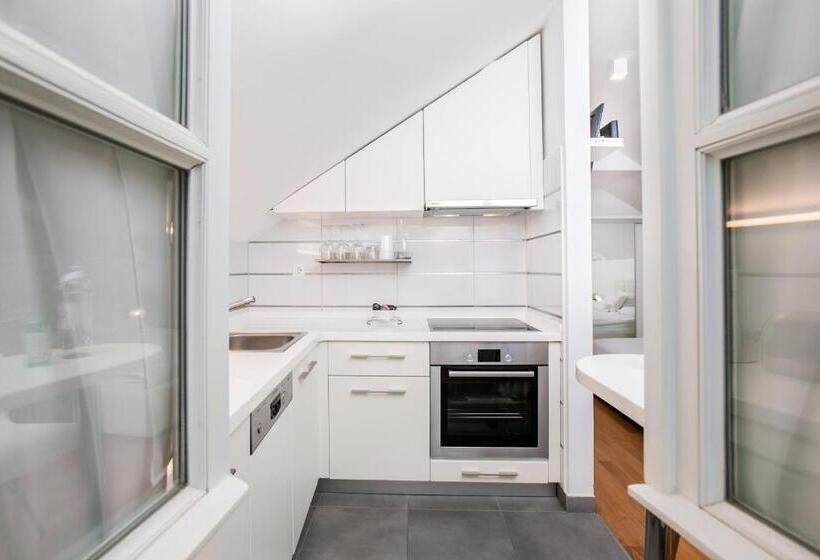 Superior studio with terrace, Divota Apartment