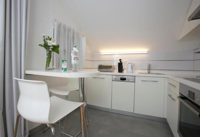 Superior studio with terrace, Divota Apartment