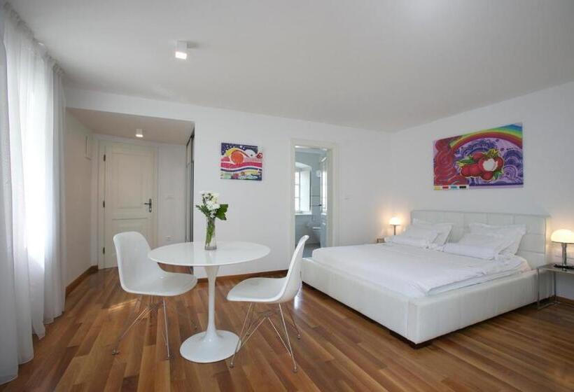 Студия Deluxe, Divota Apartment