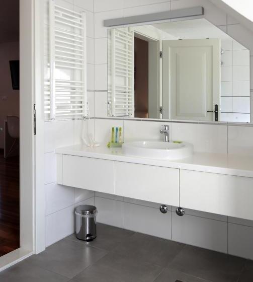 Deluxe Studio, Divota Apartment