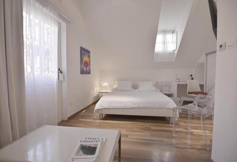 Superior Værelse, Divota Apartment