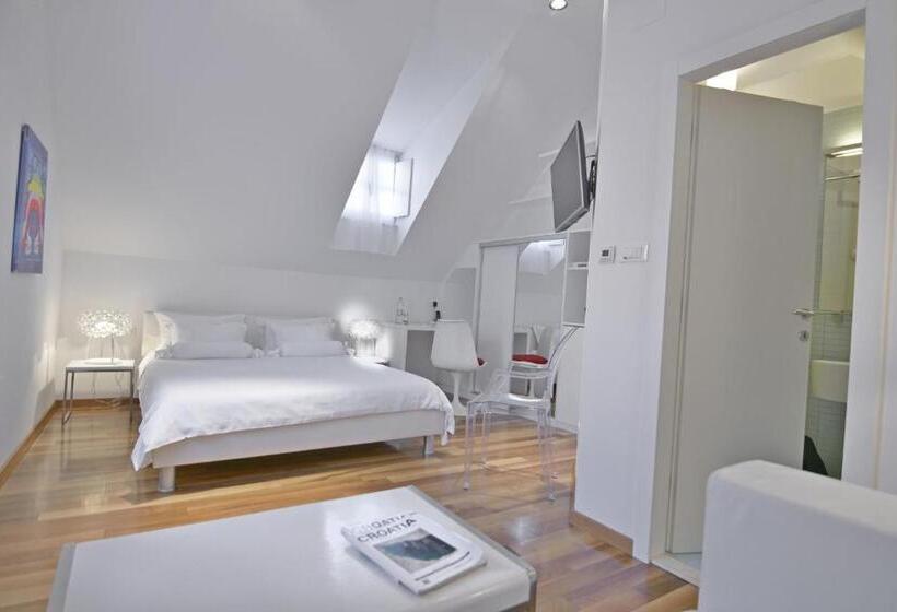 Superior Værelse, Divota Apartment