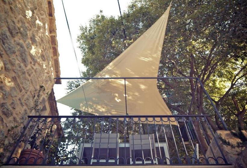 Deluxe Villa 3 Soveværelser, Divota Apartment