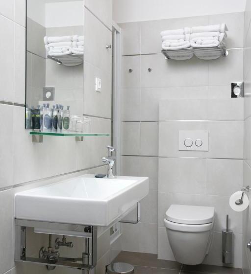 Deluxe Villa 3 Soveværelser, Divota Apartment