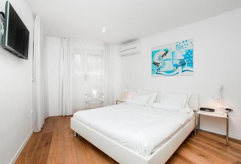 Standard Interior Værelse, Divota Apartment