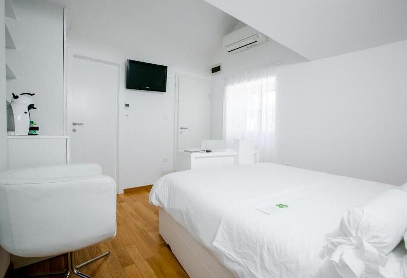 Basic Værelse, Divota Apartment