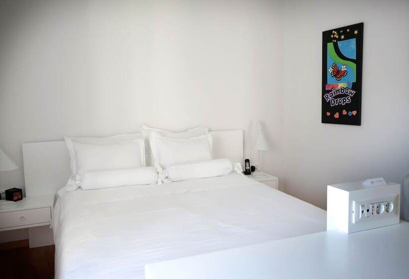 Basic Værelse med Balkon, Divota Apartment