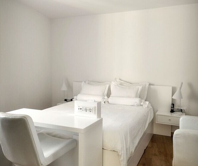 Номер Basic с Балконом, Divota Apartment