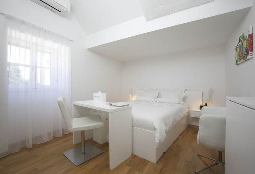 Basic Værelse, Divota Apartment