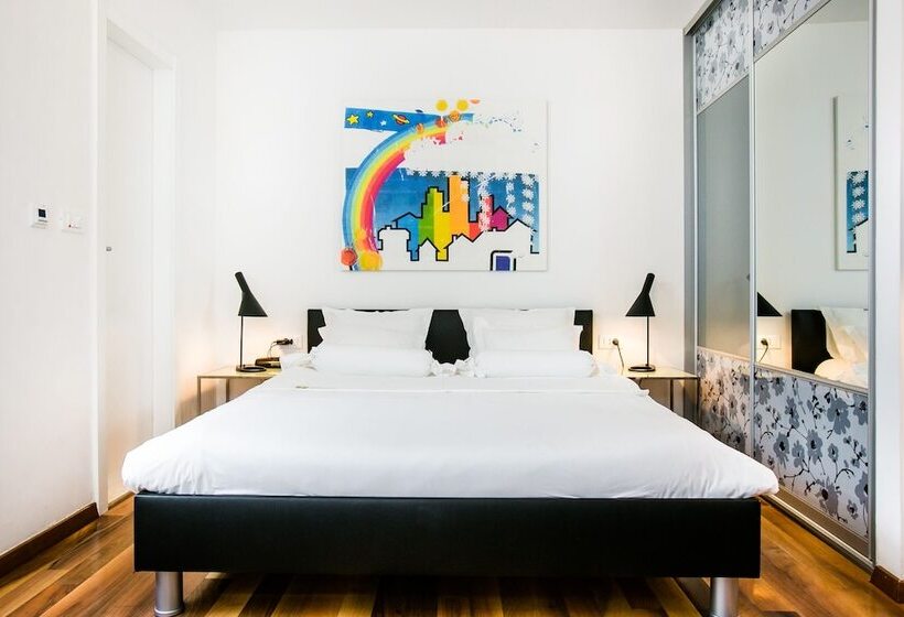 Standard Studio, Divota Apartment