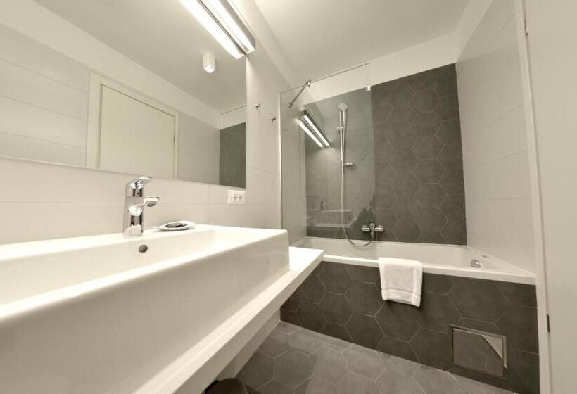 Comfort Værelse, Divota Apartment