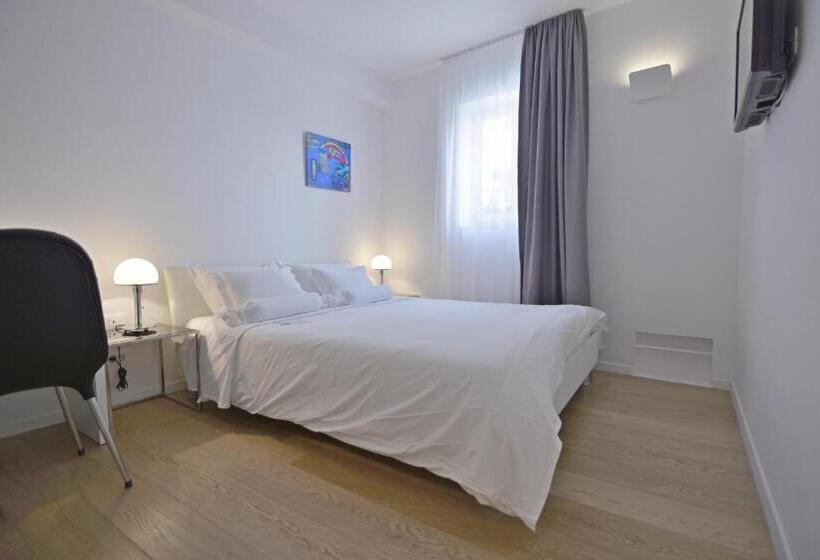 Comfort Værelse, Divota Apartment