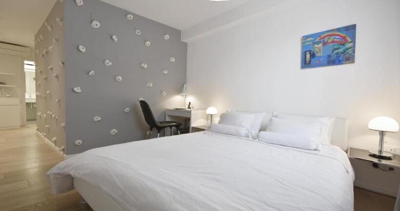 Comfort Værelse, Divota Apartment