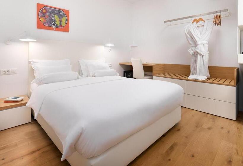 Номер Basic с Балконом, Divota Apartment
