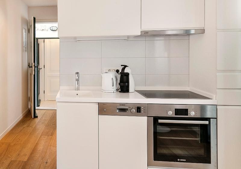 Deluxe Studio, Divota Apartment