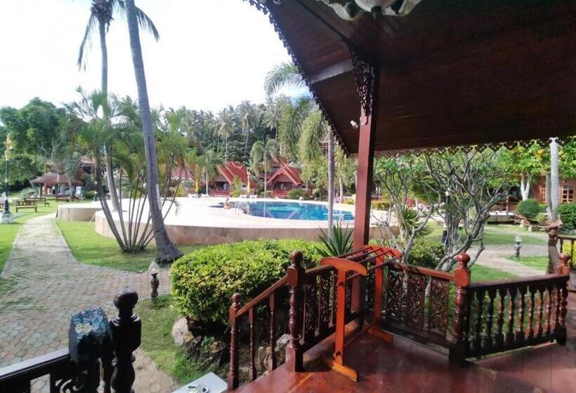 بانگلوی سوپریور, Grand Sea Beach Resort