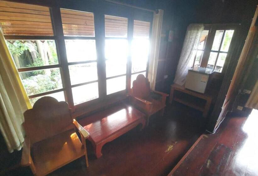 بانگلوی سوپریور, Grand Sea Beach Resort