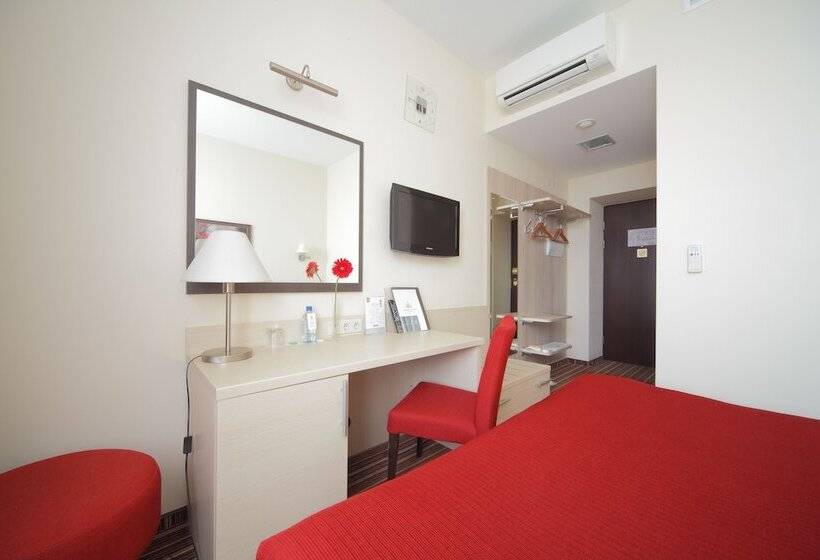 标准间, Green Park