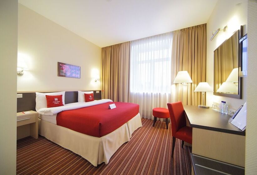 标准间, Green Park