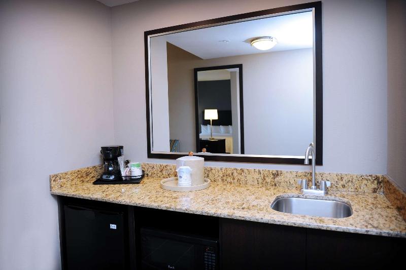 إستوديو قياسى سرير كينج, Hampton Inn Crystal River, Fl