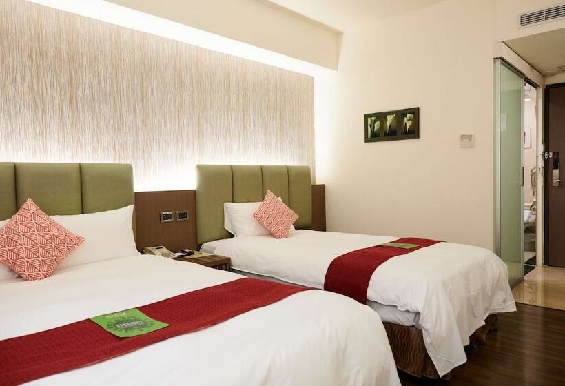 اتاق استاندارد سه نفره, Lishiuan