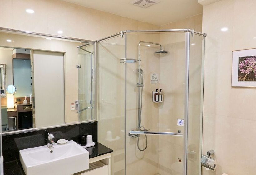 اتاق سوپریور, Lishiuan