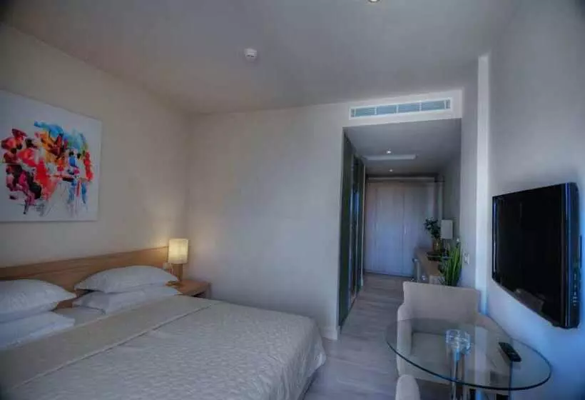 Habitación Estándar, Lvzz