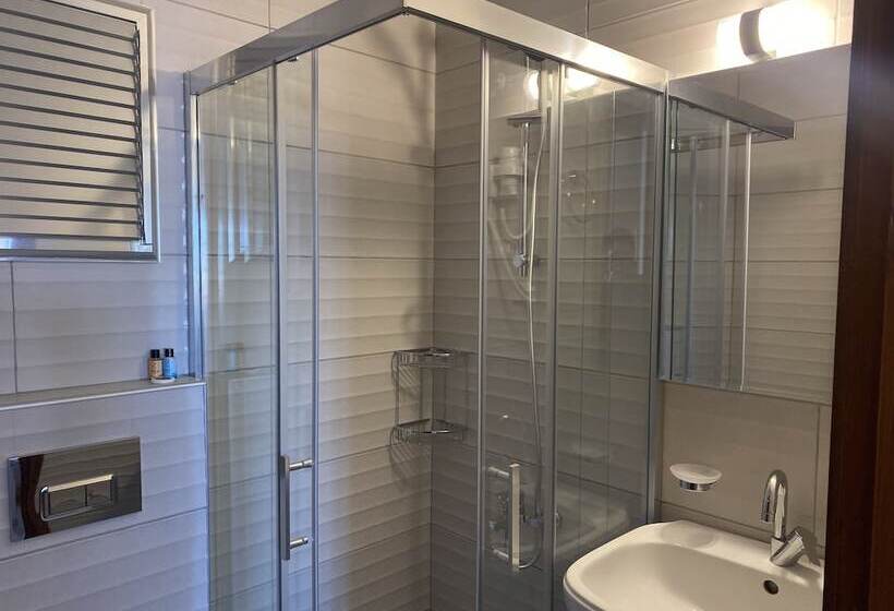 Номер Стандарт, Naturella Apart