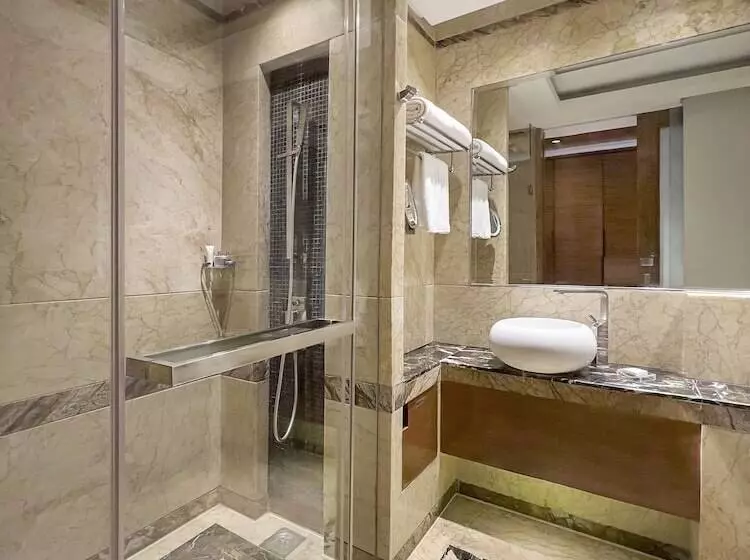 Superior-huone, Radisson Blu Kaushambi Delhi Ncr