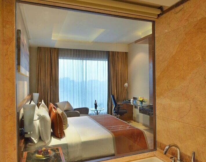 غرفة بيزنس, Radisson Blu Kaushambi Delhi Ncr