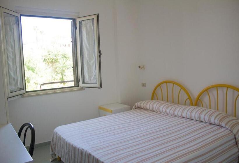 דירת שני חדרים, Residence Esmeraldo