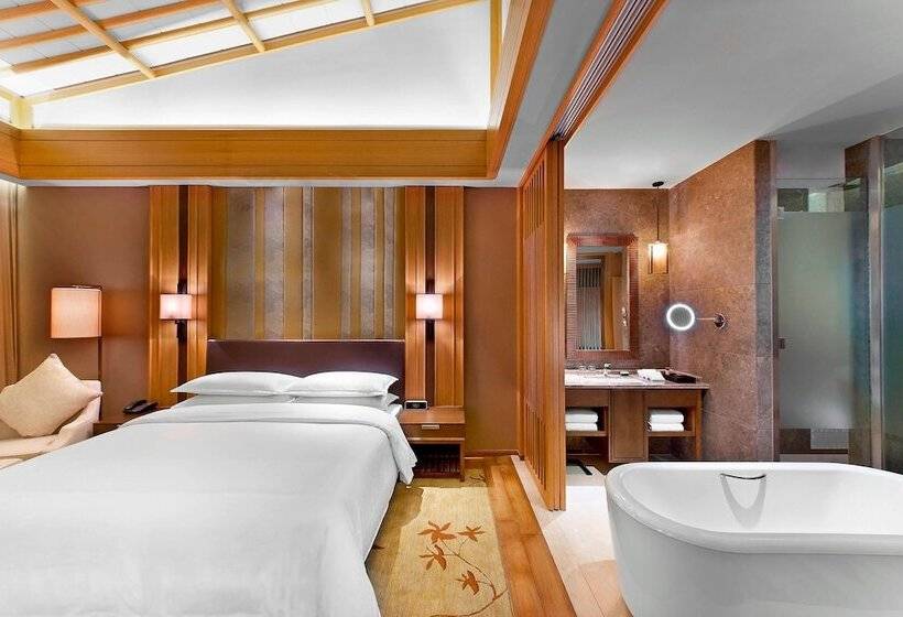 Номер Deluxe Вид на Сад, Sheraton Grand Hangzhou Wetland Park Resort