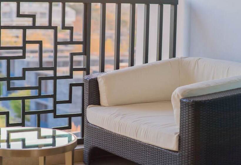 غرفة كلوب, Sheraton Grand Hangzhou Wetland Park Resort