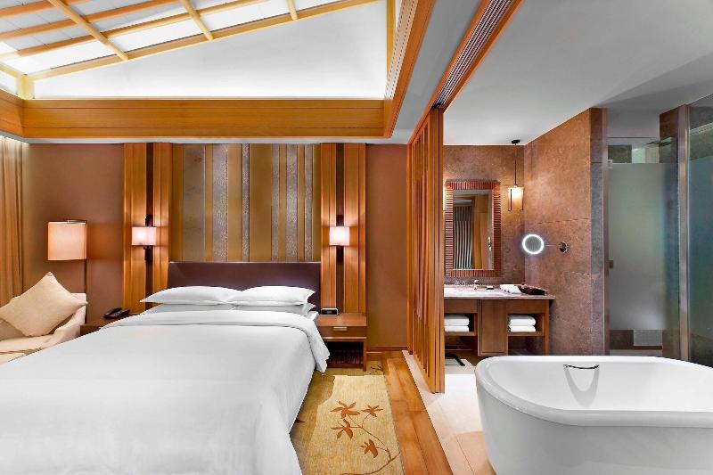 غرفة كلوب سرير كينج, Sheraton Grand Hangzhou Wetland Park Resort